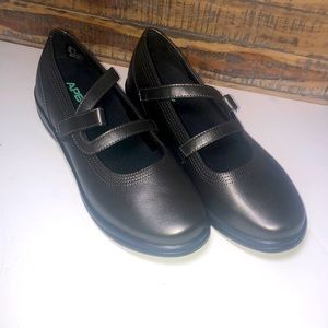 Women’s APEX Mary Jane Dress  Shoe 10